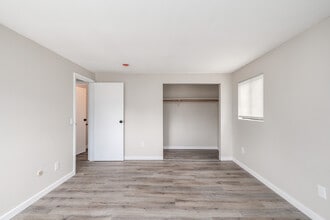 Hartford Mills Apartments in New York Mills, NY - Foto de edificio - Interior Photo