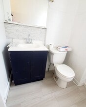 819 N 64th St in Philadelphia, PA - Building Photo - Building Photo