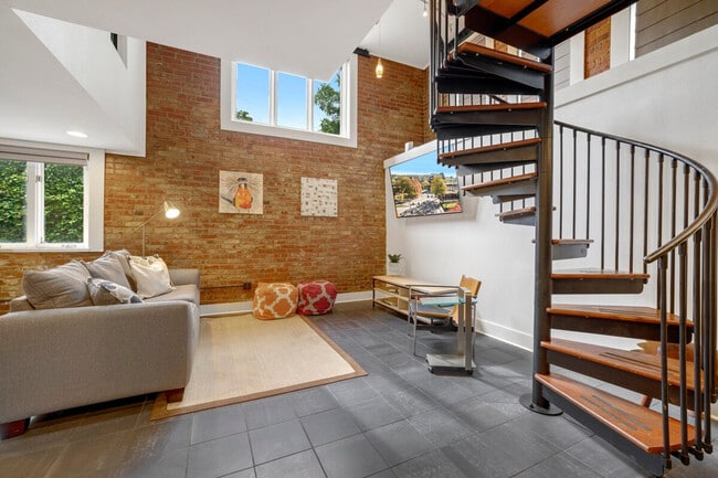 property at 339 N West Ave