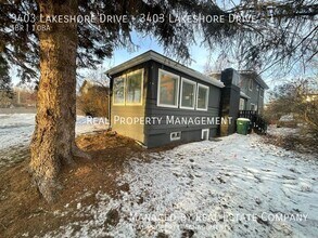 3403 Lakeshore Dr in Anchorage, AK - Building Photo - Building Photo