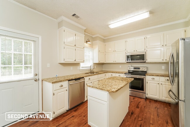269 Yorkshire Pl in Newnan, GA - Building Photo - Building Photo