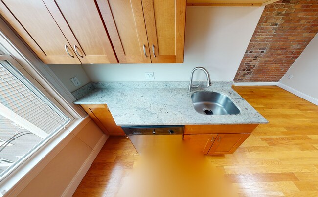 2 Marney St, Unit 3 in Cambridge, MA - Foto de edificio - Building Photo