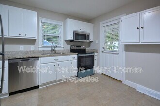2405 Albany St in Durham, NC - Building Photo - Building Photo