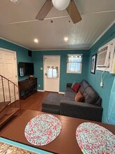 576 County Road 3605 in Bullard, TX - Foto de edificio - Building Photo