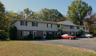 Willowbrook Manor Townhouses Apartments