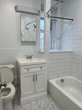 131 Park Dr, Unit 36 in Boston, MA - Building Photo - Building Photo