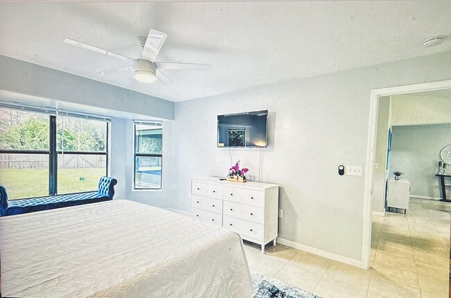 127 Memory Ln NE in Palm Bay, FL - Building Photo - Building Photo