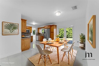 9621 SW 58th St in Miami, FL - Building Photo - Building Photo