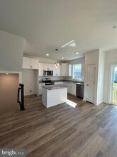 348 Avon Dr in Red Lion, PA - Building Photo - Building Photo