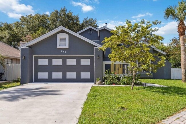 610 Torrey Oaks Ct