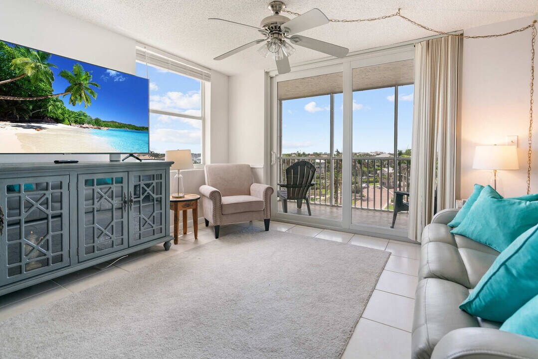 5500 Bonita Beach Rd SW in Bonita Springs, FL - Building Photo