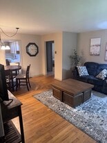 423 E 12th St in Mountain Home, AR - Building Photo