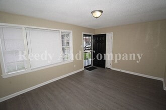 93 Eastview Dr in Memphis, TN - Building Photo - Building Photo