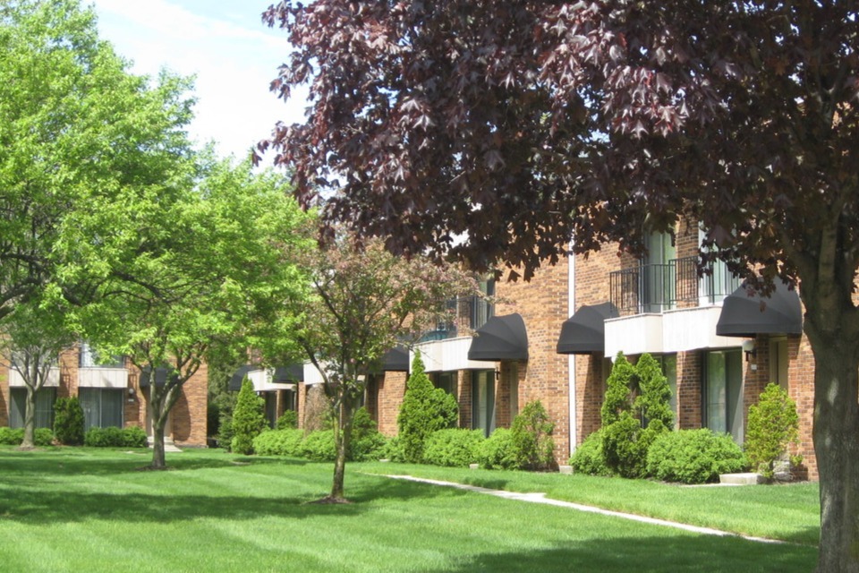 Mackenzie Village Apartments in Columbus, OH - Foto de edificio