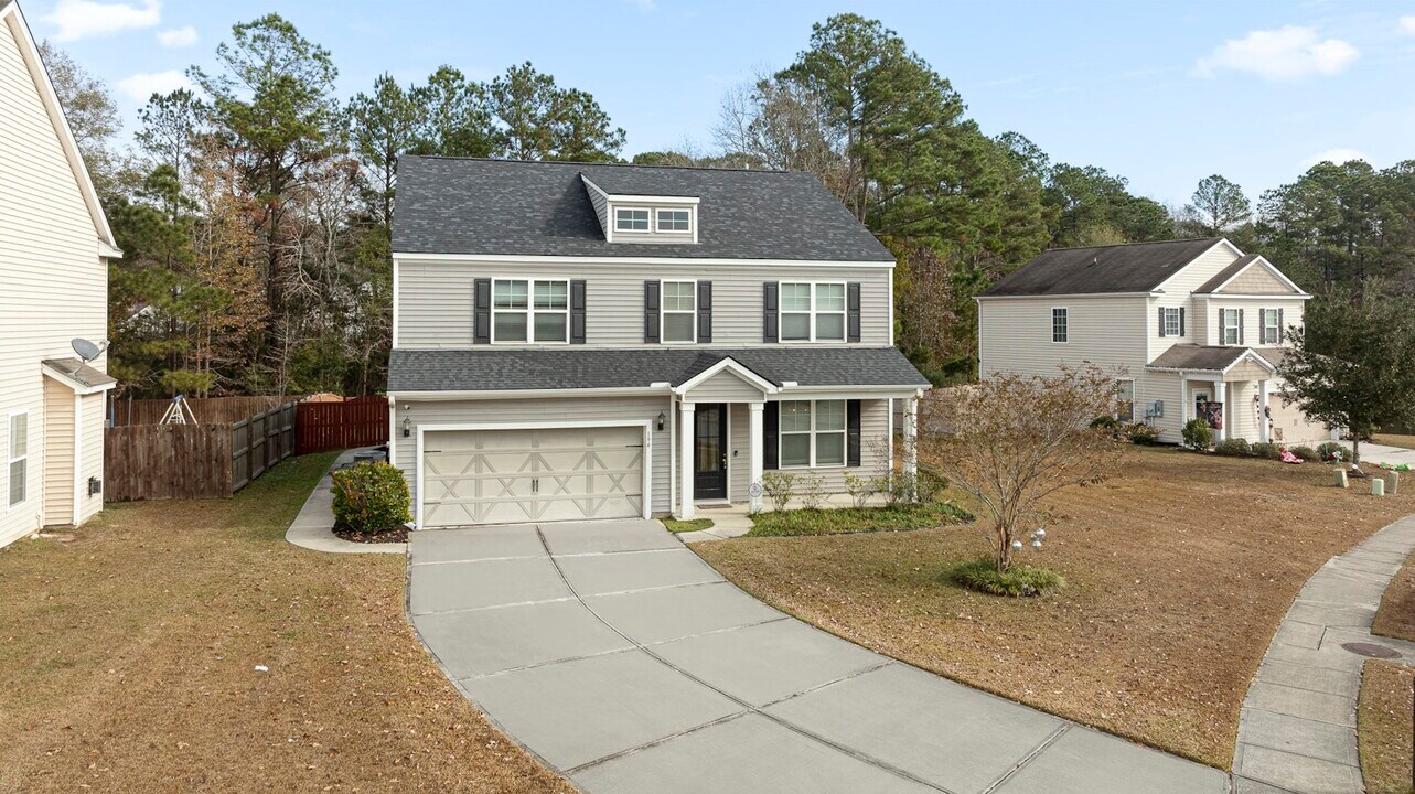 194 Cypress Forest Dr in Moncks Corner, SC - Building Photo