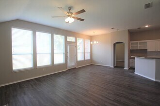 1205 Candice Ct in Whitehouse, TX - Building Photo - Building Photo