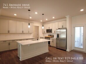 741 Andrade Dr in Fuquay Varina, NC - Building Photo - Building Photo