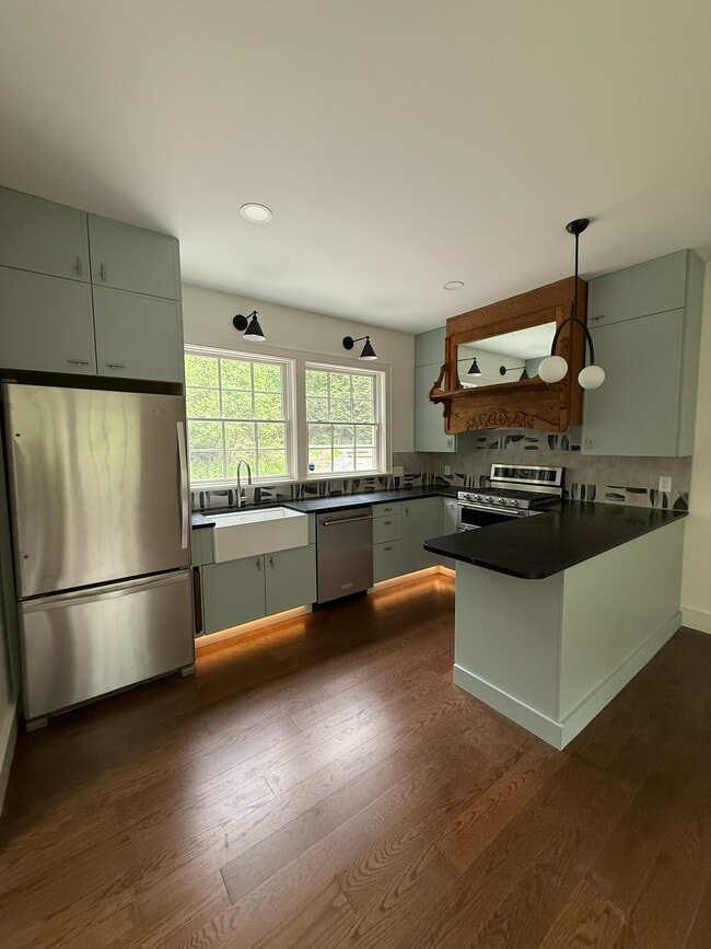108 Lindsay Hill Rd in Worthington, MA - Building Photo - Building Photo