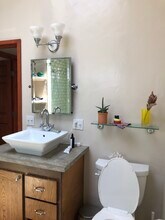 643 Santa Clara Ave, Unit 643A in Los Angeles, CA - Foto de edificio - Building Photo