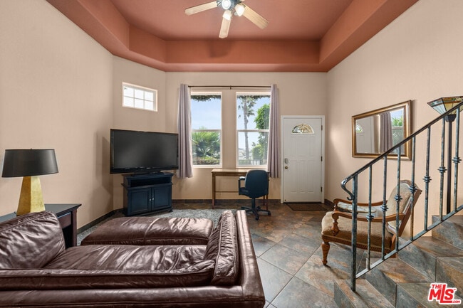 216 Montreal St in Los Angeles, CA - Building Photo - Building Photo