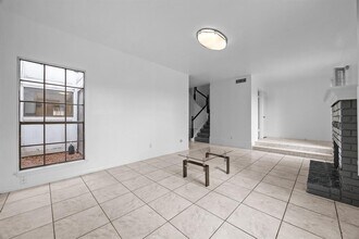 10616 Bob White Dr in Houston, TX - Building Photo - Building Photo
