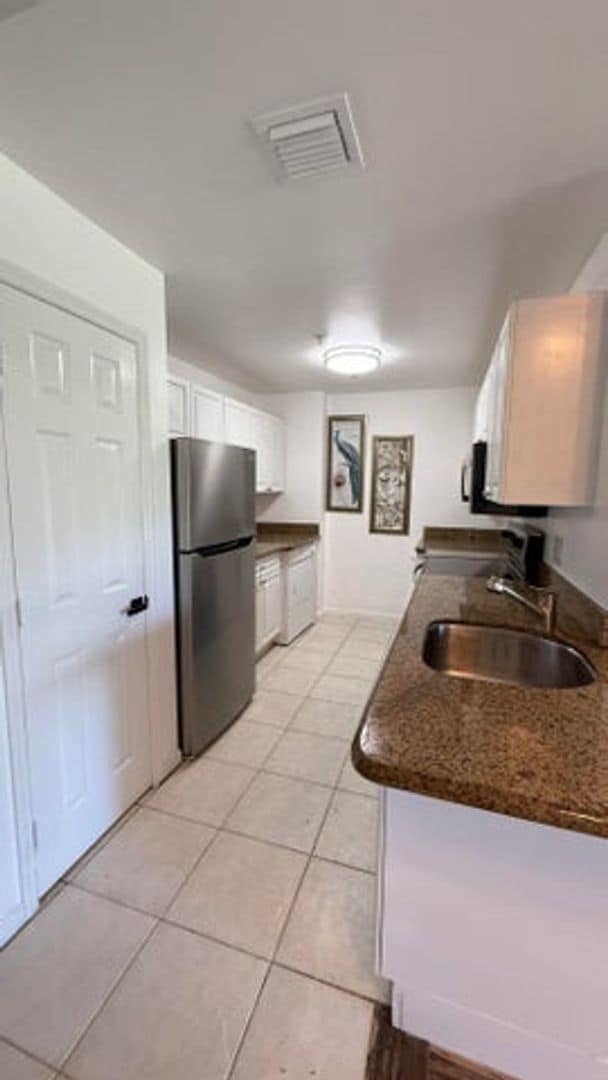 property at 2080 Greenview Shores Blvd