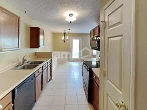 2411 Collins Way in Greenfield, IN - Building Photo - Building Photo