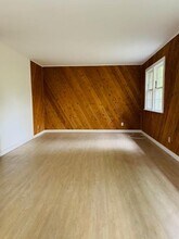 11923-27 Venice Blvd in Los Angeles, CA - Building Photo - Interior Photo