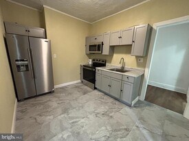 130 E 4th St in Pottstown, PA - Building Photo