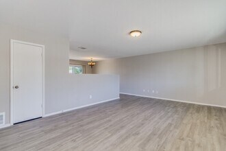 3428 W Mauna Loa Ln in Phoenix, AZ - Building Photo - Building Photo