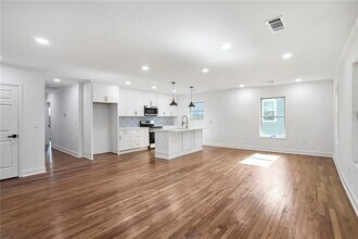 1321 Avon Ave SW in Atlanta, GA - Building Photo - Building Photo