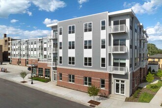 Theater Terrace Apartments in Kenosha, WI - Building Photo - Building Photo