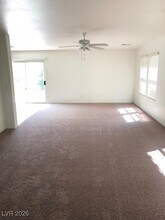 391 Silverado Pines Ave in Las Vegas, NV - Building Photo - Building Photo
