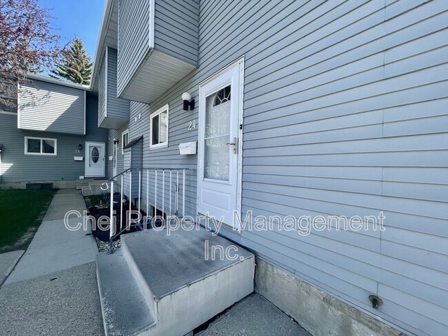 property at 4403 Riverbend Rd NW