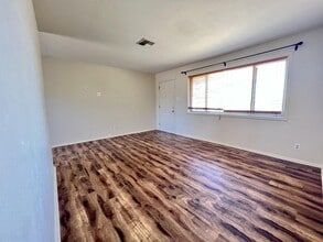 2400 Buchanan St in Wichita Falls, TX - Building Photo - Building Photo