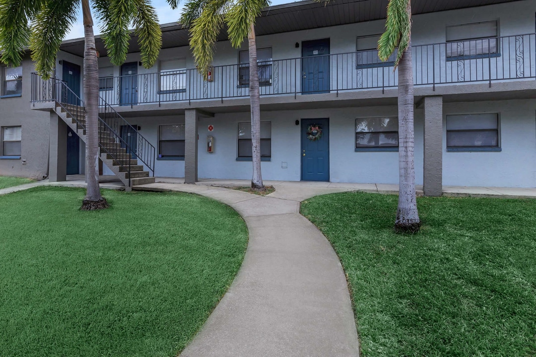 Bardmoor Pointe in Seminole, FL - Foto de edificio