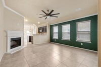 5841 Fir Tree Ln in Fort Worth, TX - Foto de edificio - Building Photo