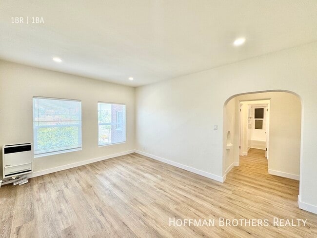 111 Hamlet St in Los Angeles, CA - Building Photo - Building Photo