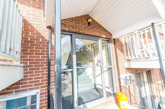 31 Andrew St in Manchester, NH - Building Photo - Building Photo