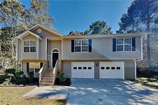 4687 Eucalyptus Way in Flowery Branch, GA - Building Photo