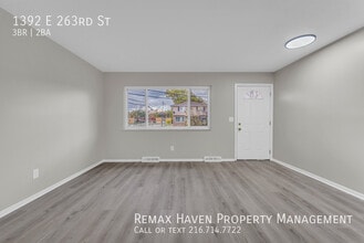 1392 E 263rd St in Euclid, OH - Building Photo - Building Photo