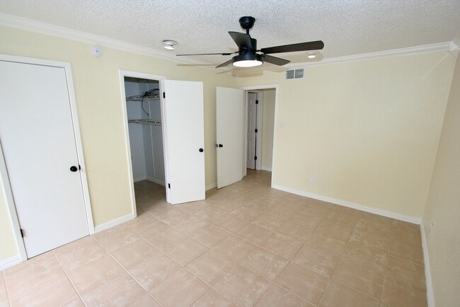 property at 17331 Red Oak Dr