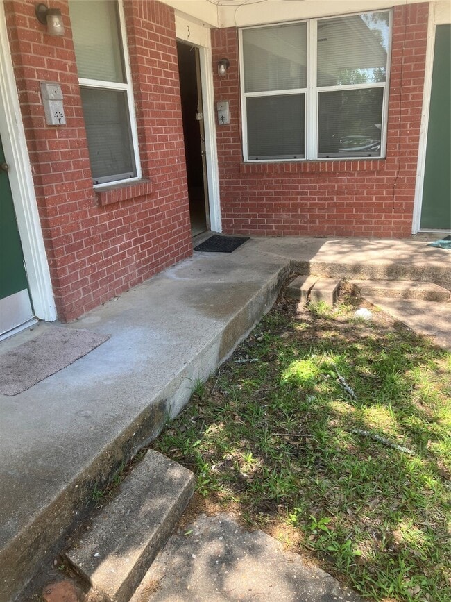 1402 22nd St in Huntsville, TX - Building Photo - Building Photo