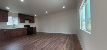 372 N Alessandro St in Banning, CA - Foto de edificio - Building Photo
