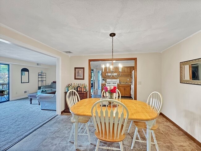 45 Apache Way in Tewksbury, MA - Building Photo - Building Photo