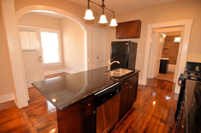 property at 1602 Lee St