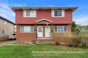 1392 E 263rd St in Euclid, OH - Building Photo