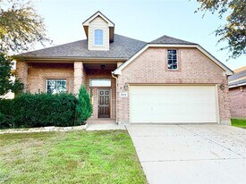 2916 Red Wolf Dr in Fort Worth, TX - Building Photo