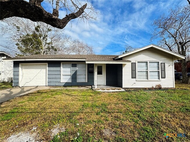 property at 1206 Oliver St