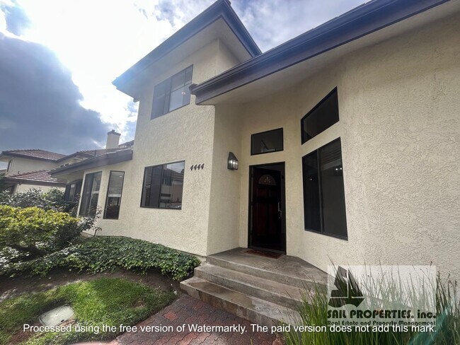 4444 Spencer St in Torrance, CA - Building Photo - Building Photo